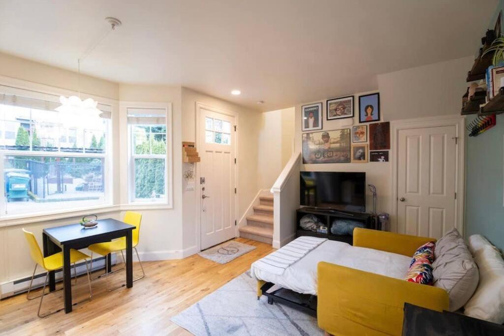 西雅图Adorable Cozy House With Parking And Loft!别墅 外观 照片